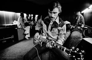 Dickey Betts Backstage, Winterland, San Fransisco, March 3 - 4 1972 from " Eat a Peach" tour - Studio CT