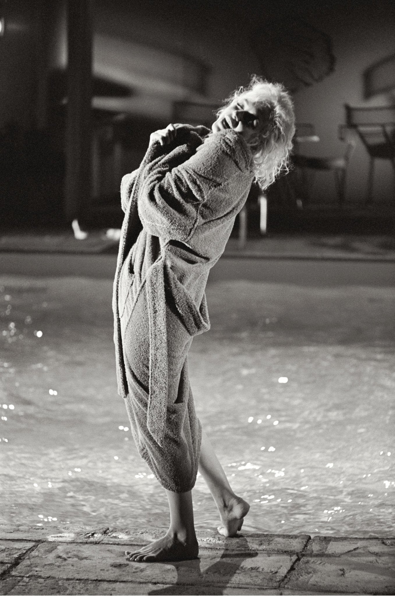 Marilyn Monroe Poolside with a Robe, 1962 - Studio CT