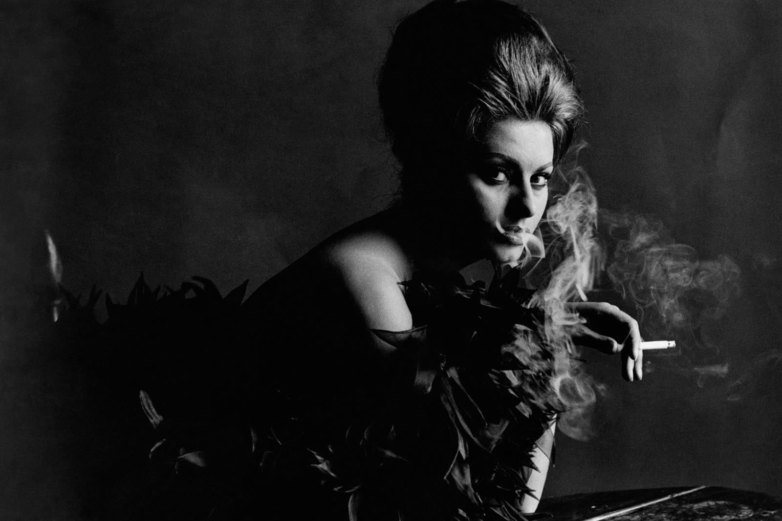 Sophia Loren Smoking - Studio CT