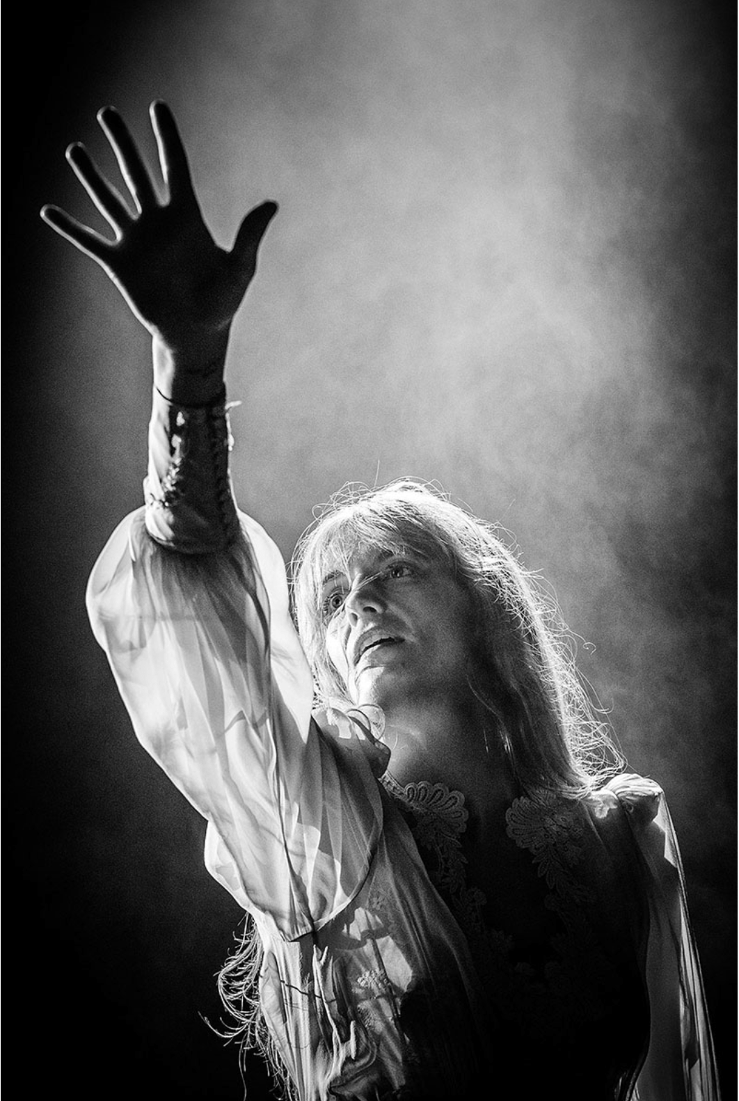 FLORENCE WELCH - Vertical - Studio CT